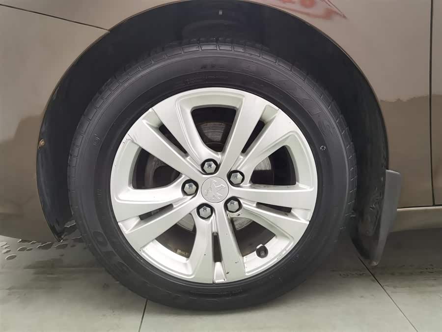 Peugeot 408 2015 immagine di auto #18
