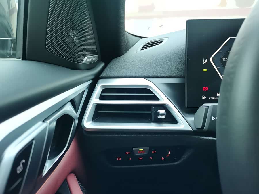 BMW 4 Series 2025 #18 BMW 4 Series 2025 immagine di auto #18