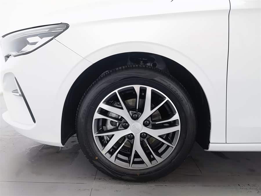 GEELY Emgrand 2025 car image #18