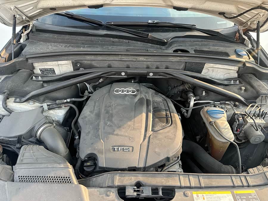 Audi Q5 2017 صورة سيارة #18