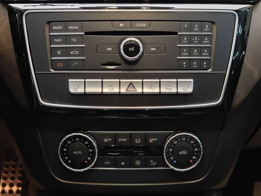 Mercedes-Benz GLE Class 2016 car image #18