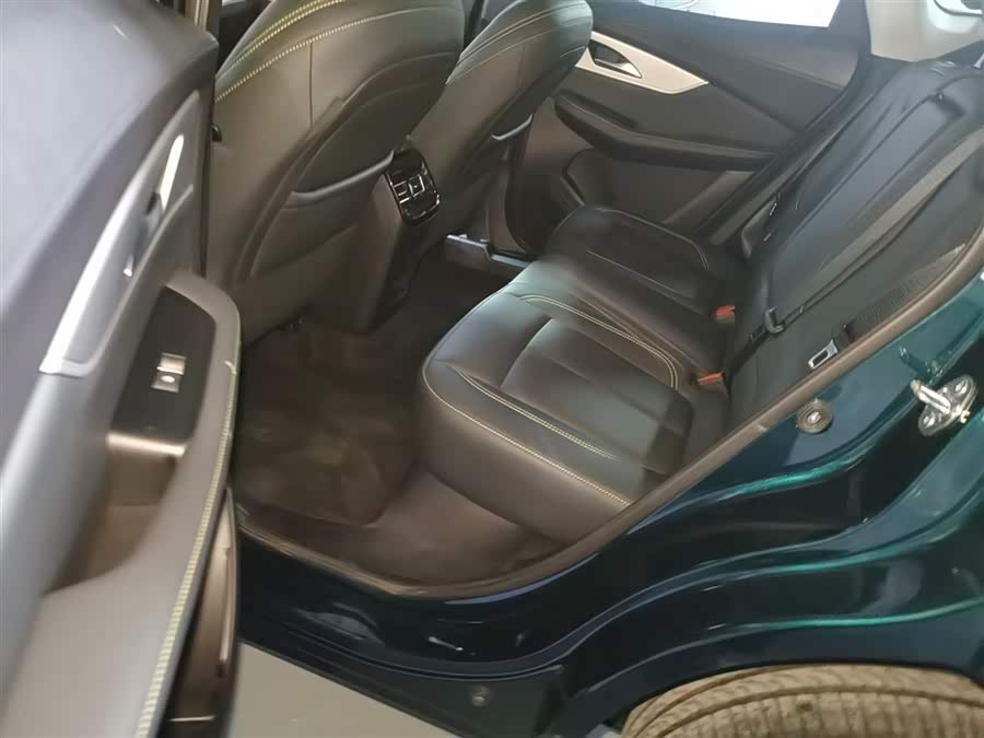Forthing T5 EVO 2024 car image #18