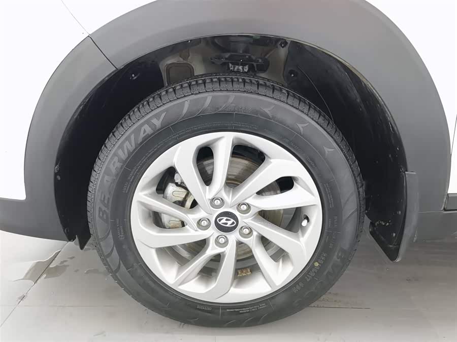 Hyundai Tucson 2016 car image #18