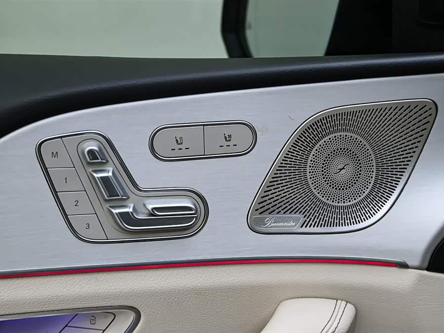 Mercedes-Benz GLE Class 2023 car image #18