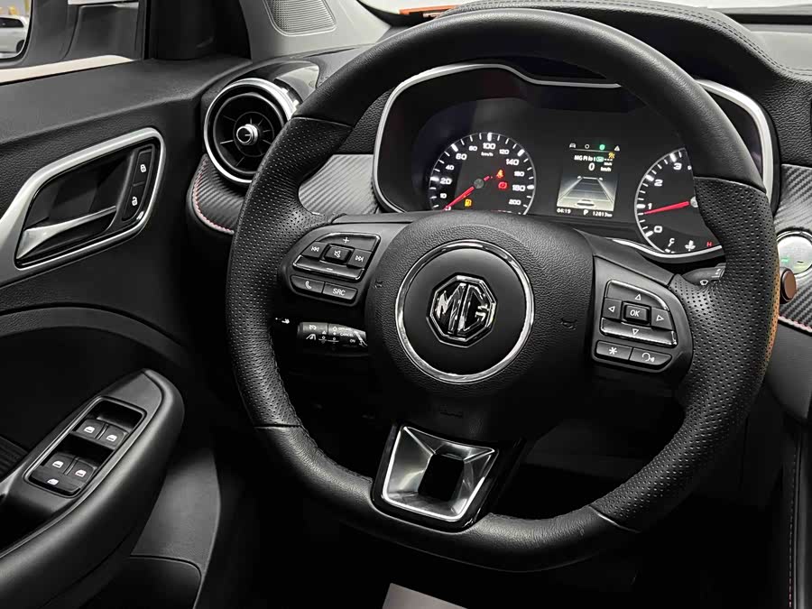 MG ZS 2022 car image #18