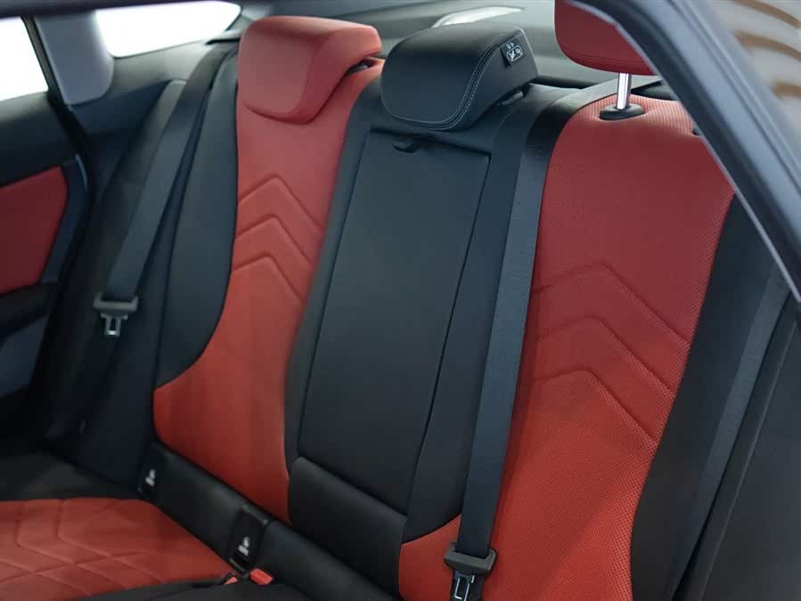 BMW 2 Series 2025 car image #18