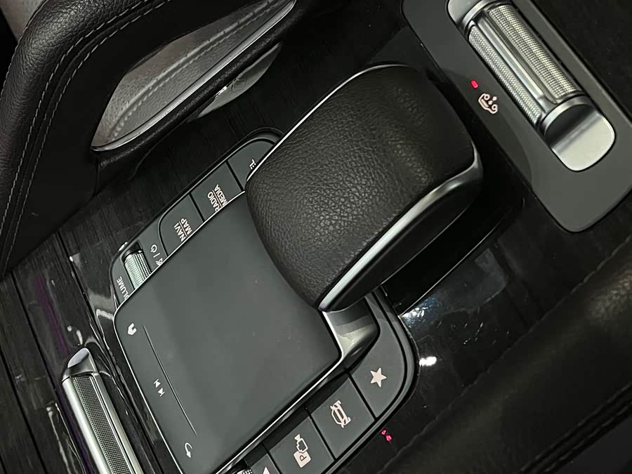 Mercedes-Benz GLE Class 2020 #18 Mercedes-Benz GLE Class 2020 car image #18