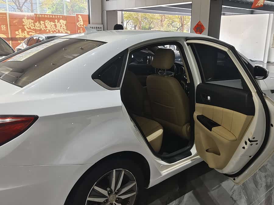 Changan Eado 2014 imagem de carro #18