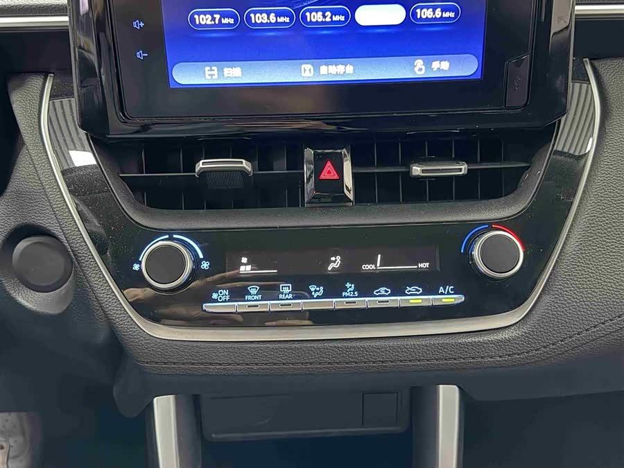 Toyota Frontlander 2022 car image #18