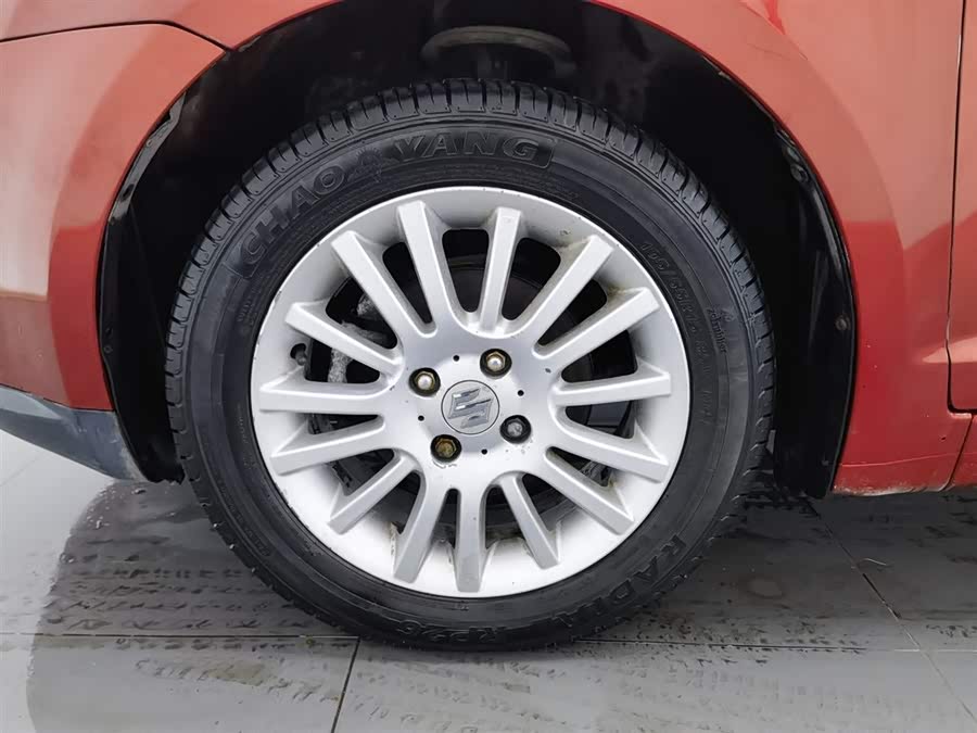 Suzuki Swift 2013 car image #18