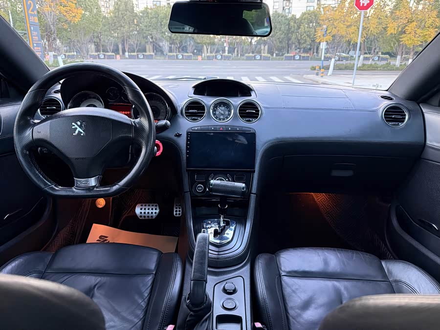 标致 标致RCZ 2011 汽车图片 #18