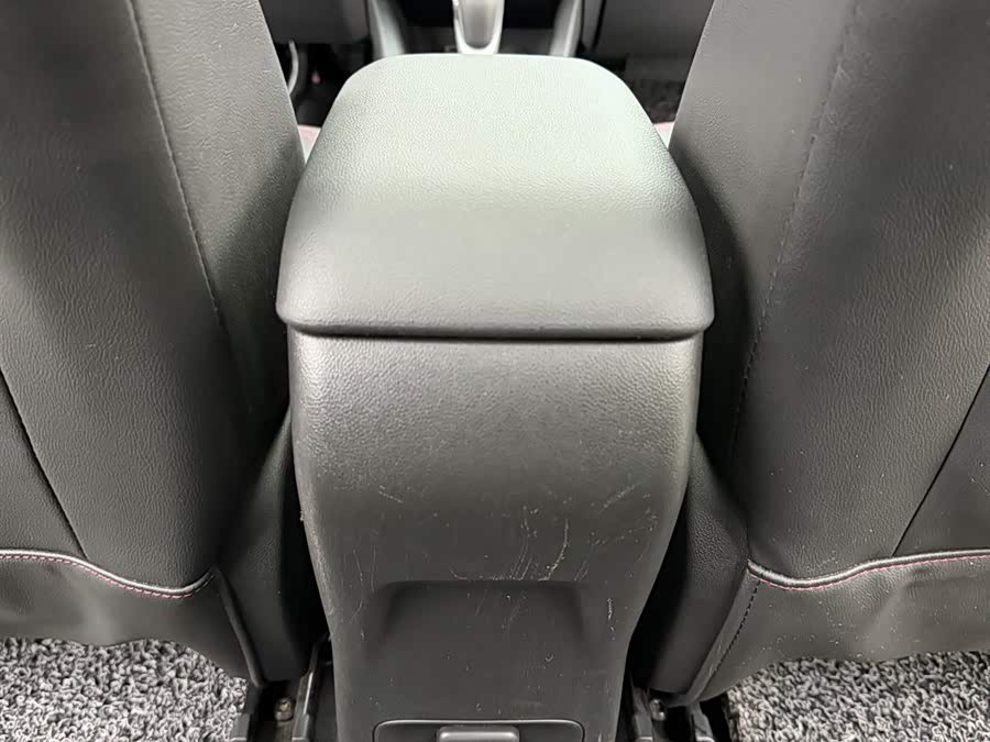 Chevrolet Tracker 2021 изображение автомобиля #18