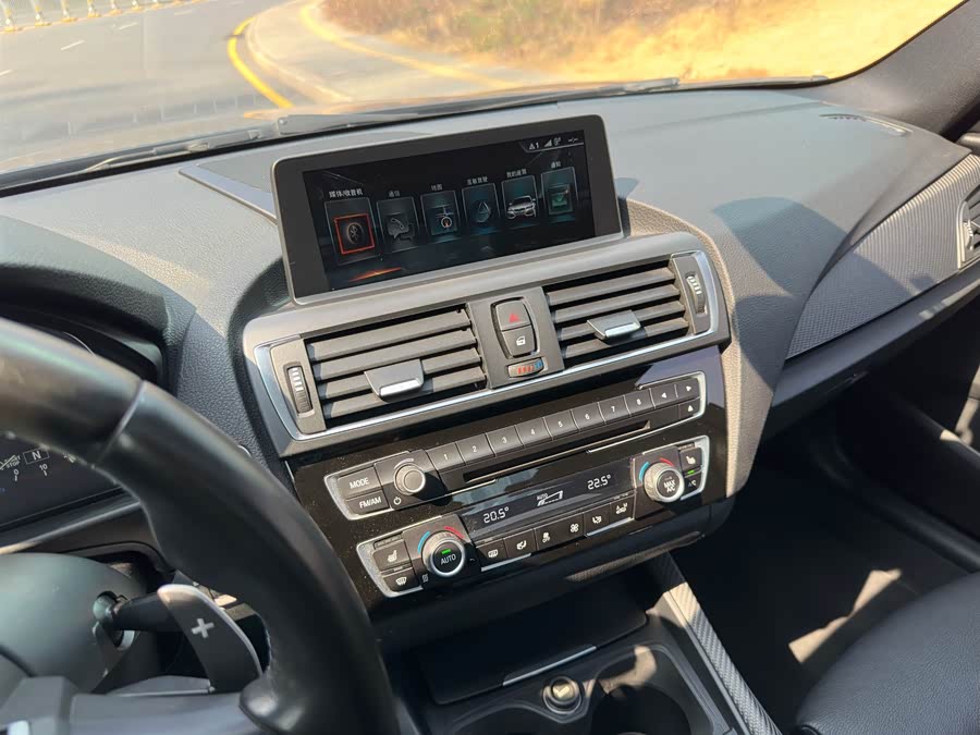 宝马 宝马M2 2017 汽车图片 #18