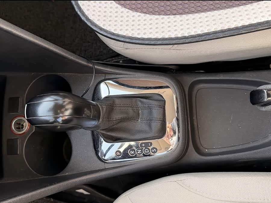 大众 Polo 2011 汽车图片 #18