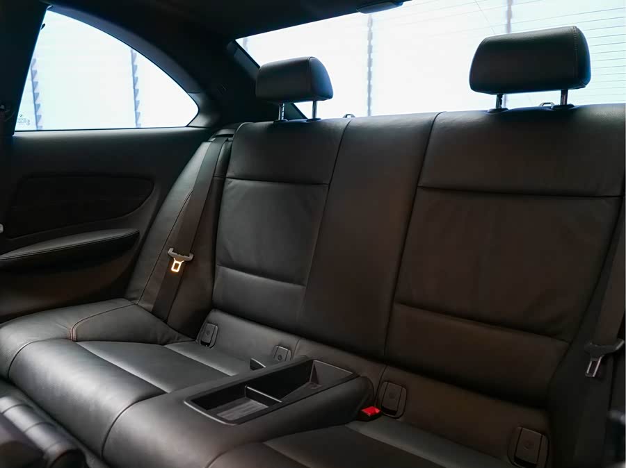 BMW 1 Series M 2012 car image #18