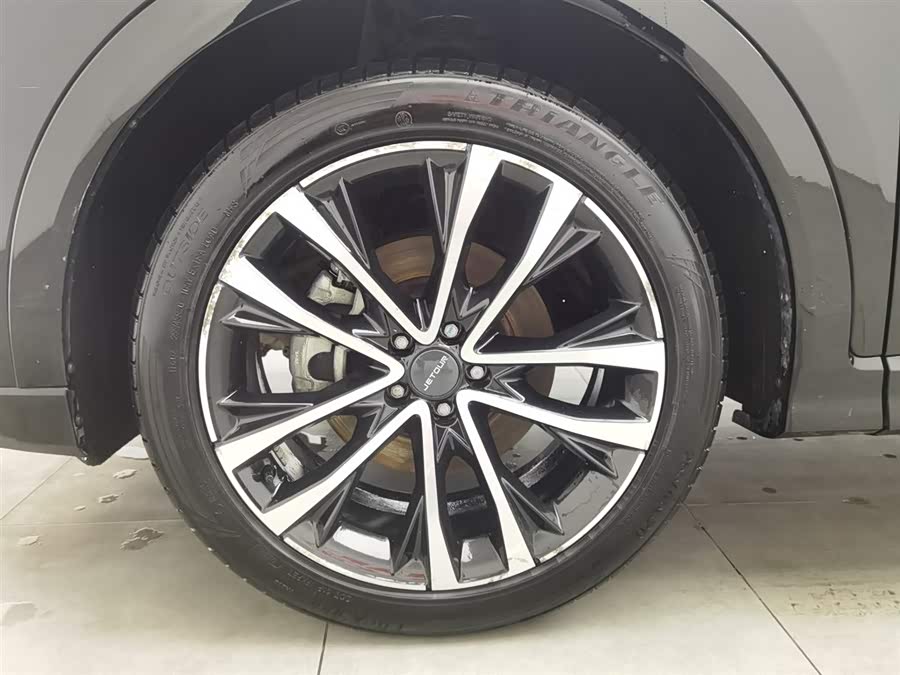 Jetour X70 PLUS 2022 car image #18