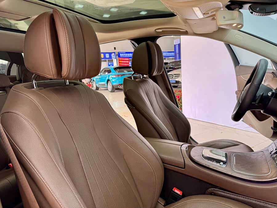 Mercedes-Benz E Class 2020 car image #18