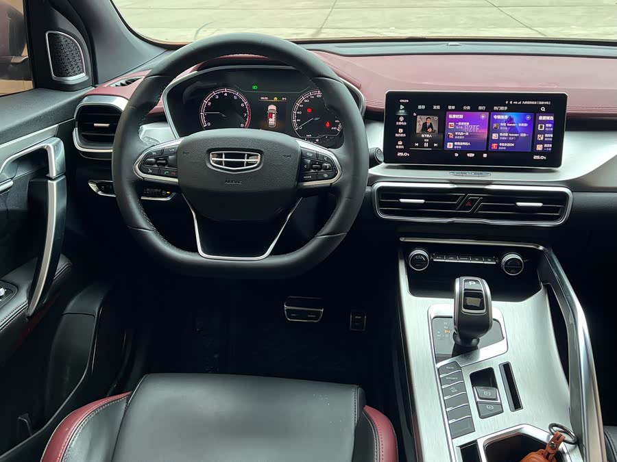 GEELY Coolray 2020 car image #18