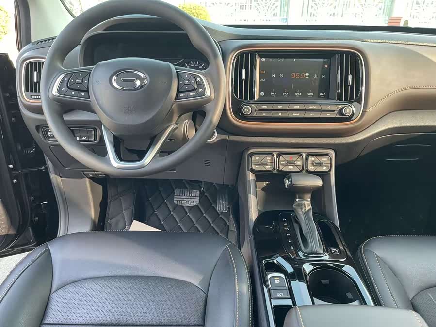 GAC Trumpchi GS3 2018 #18 GAC Trumpchi GS3 2018 car image #18