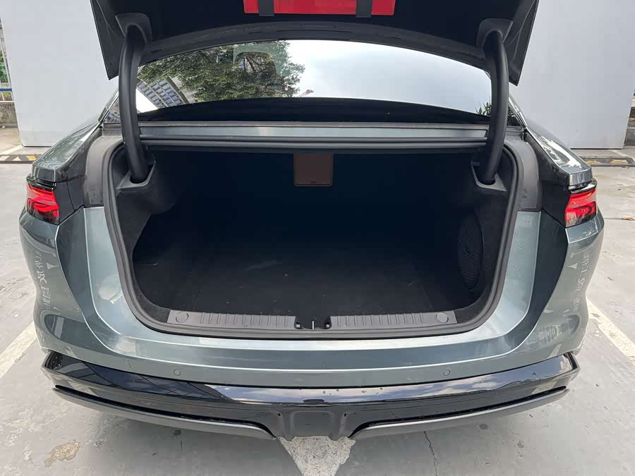 BYD HanL 2025 #18 BYD HanL 2025 car image #18