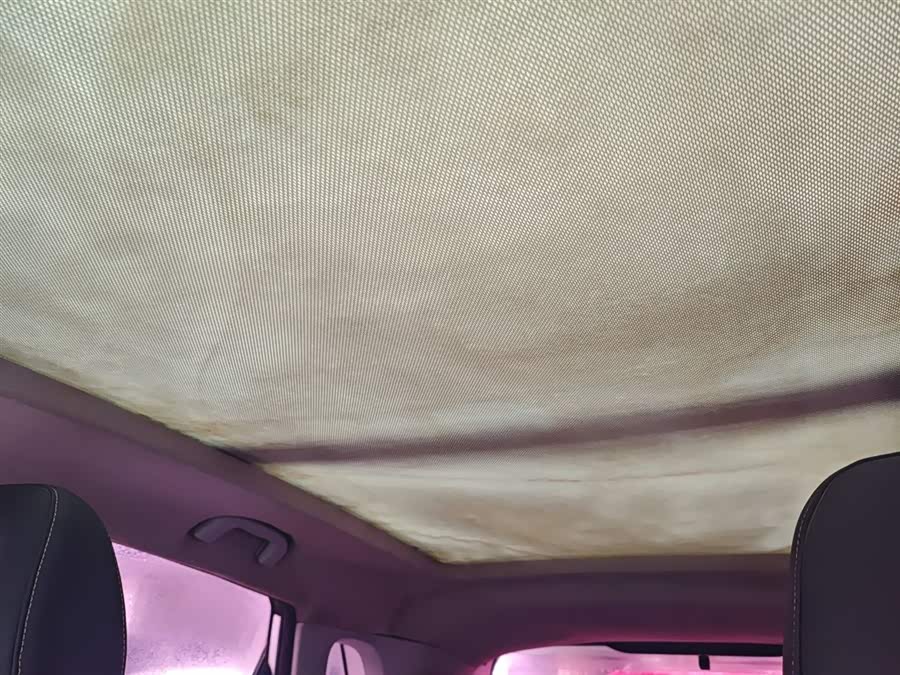 Roewe RX3 2018 изображение автомобиля #18