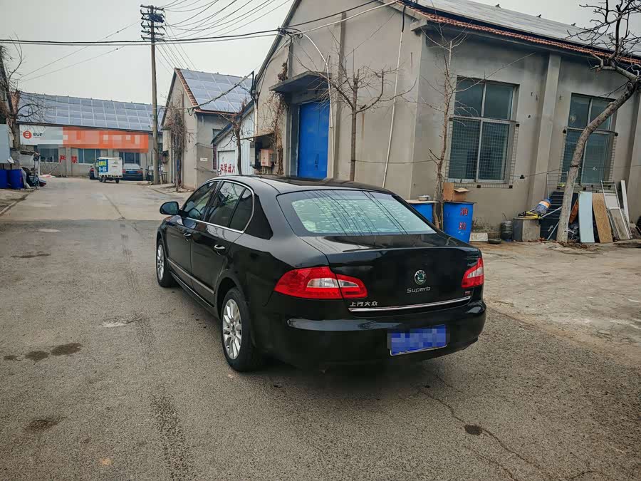 Skoda Superb 2012 صورة سيارة #18