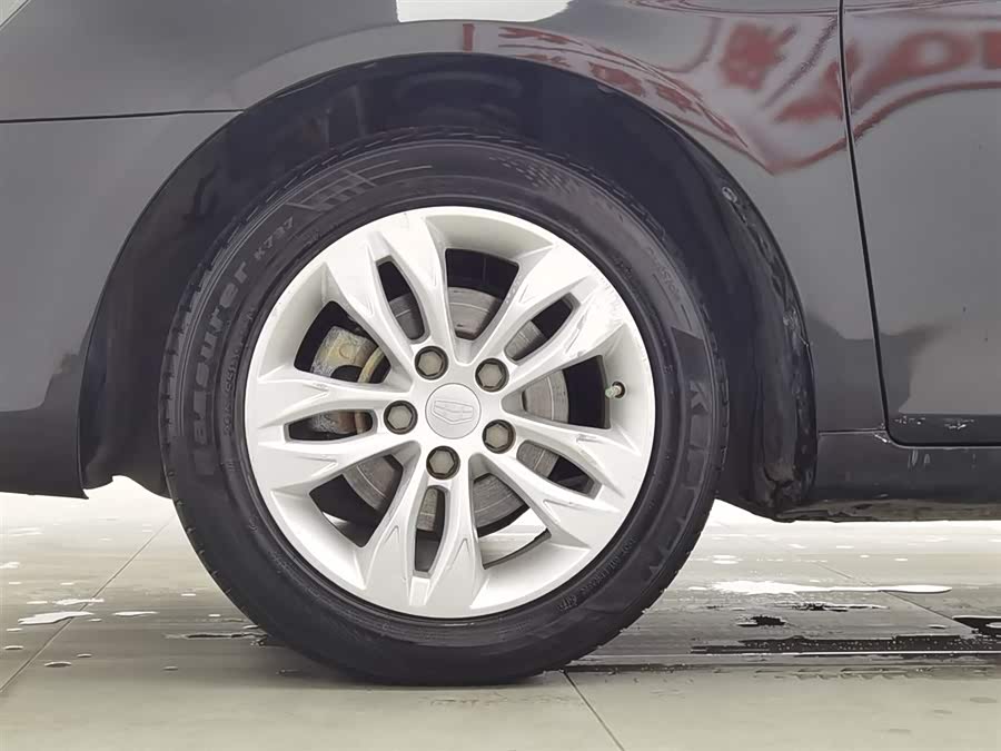 GEELY Emgrand 2014 car image #18
