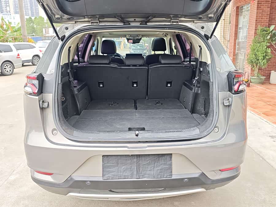 BYD Tang 2019 immagine di auto #18