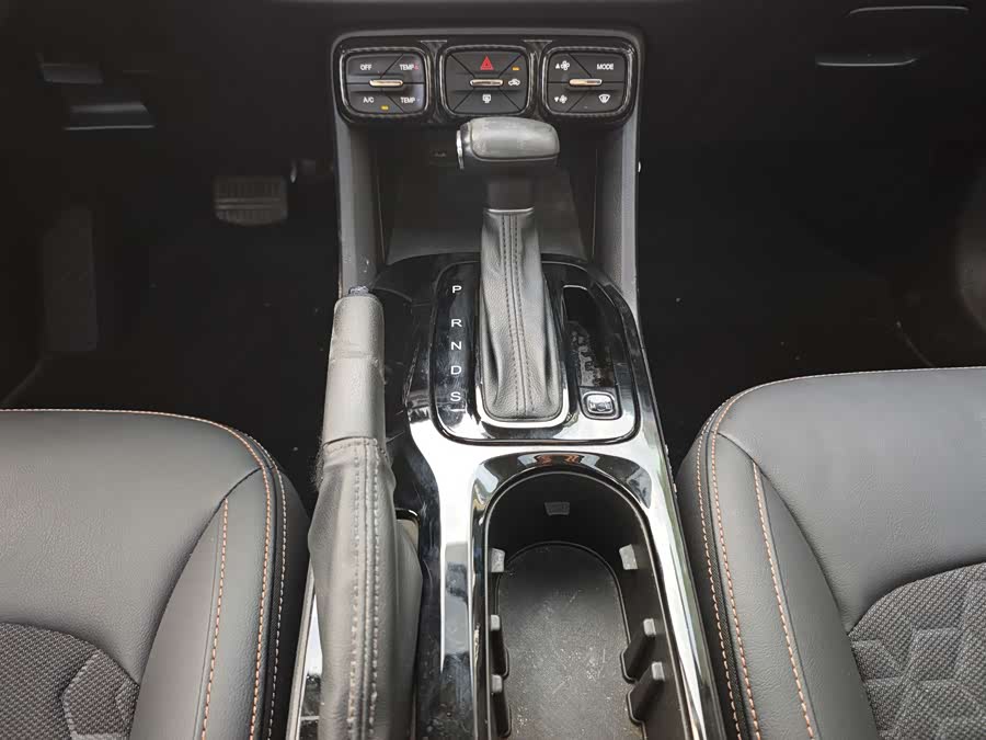 GAC Trumpchi GS3 2019 #18 GAC Trumpchi GS3 2019 car image #18