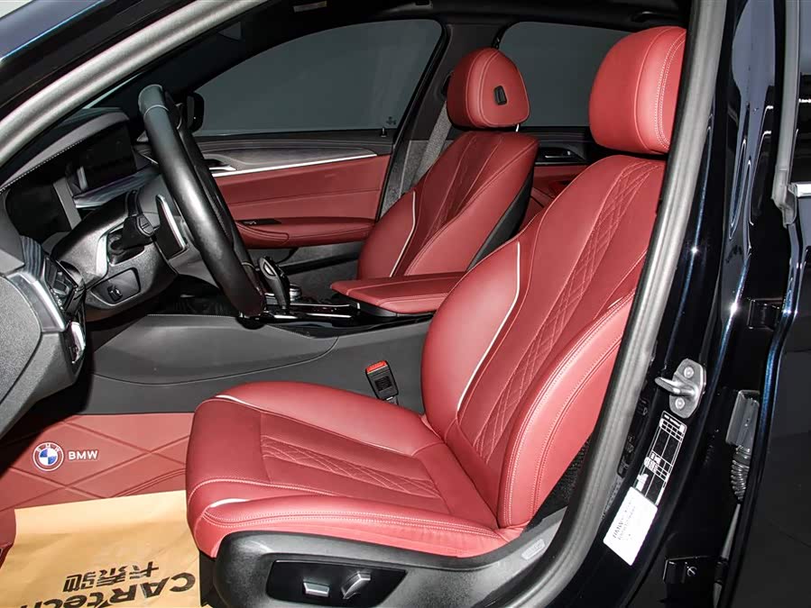 BMW 5 Series 2023 car image #18