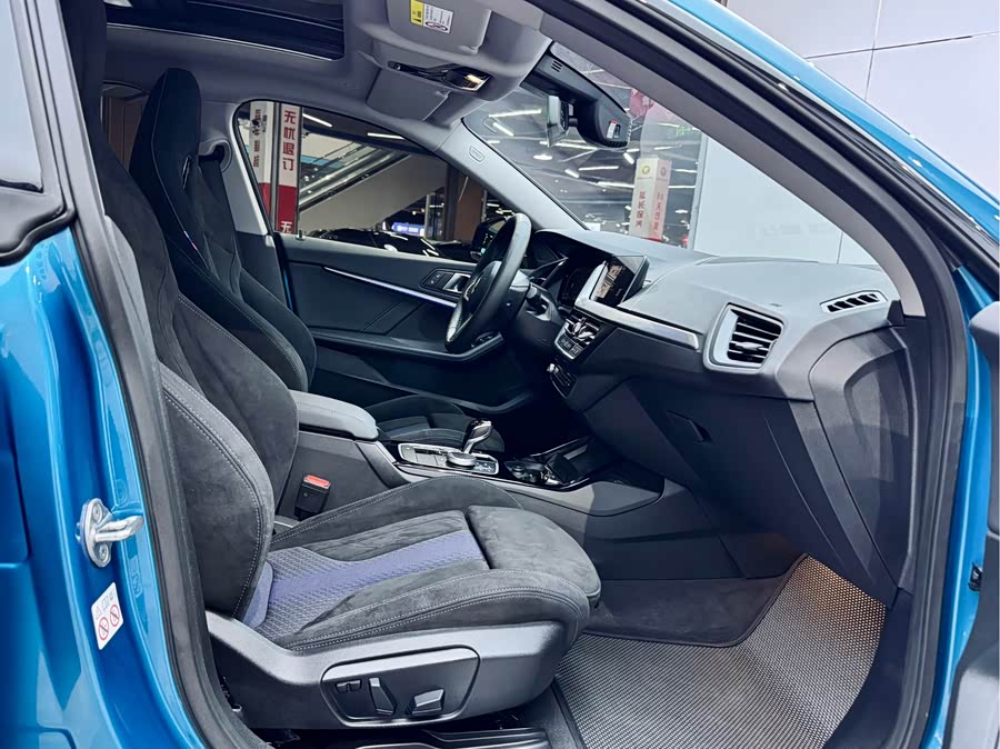 BMW 2 Series (Imported) 2024 #18 BMW 2 Series (Imported) 2024 car image #18