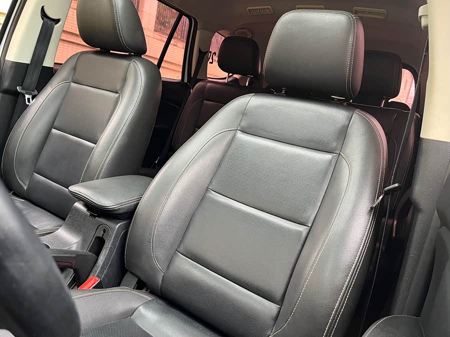 SWM斯威汽车 SWM斯威X7 2016 汽车图片 #18