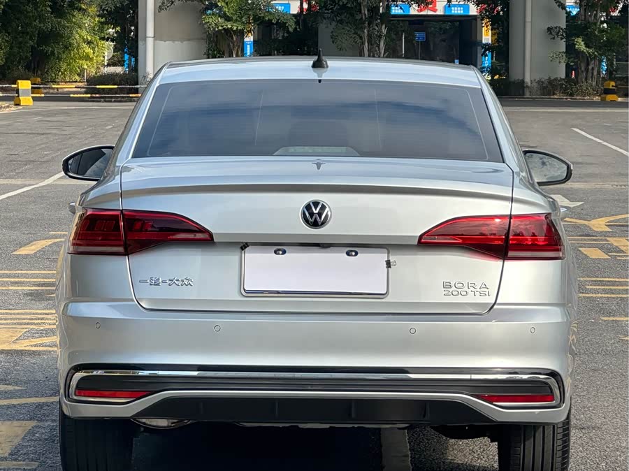 Volkswagen Bora 2022 car image #18
