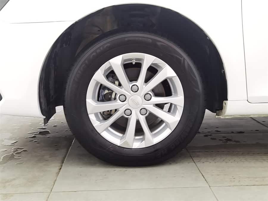 GEELY Emgrand 2022 car image #18