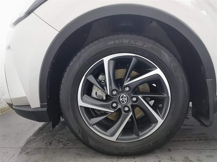 Toyota C-HR 2021 immagine di auto #18