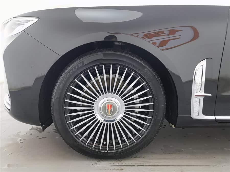 HongQi H9 2023 car image #18