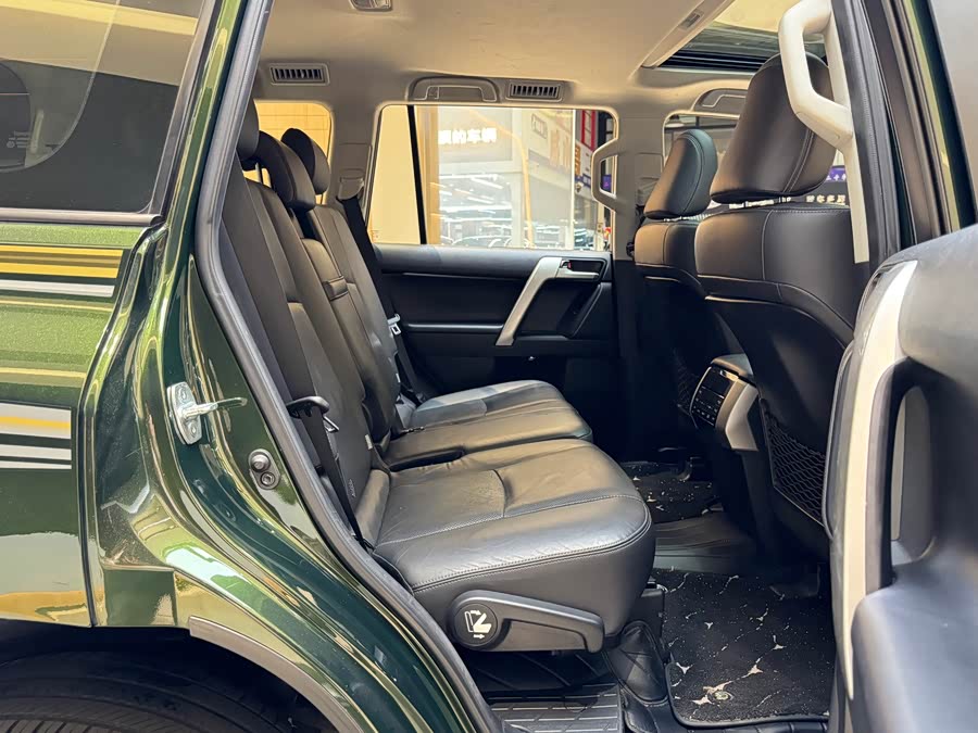 Toyota Land Cruiser Prado 2018 #18 Toyota Land Cruiser Prado 2018 car image #18