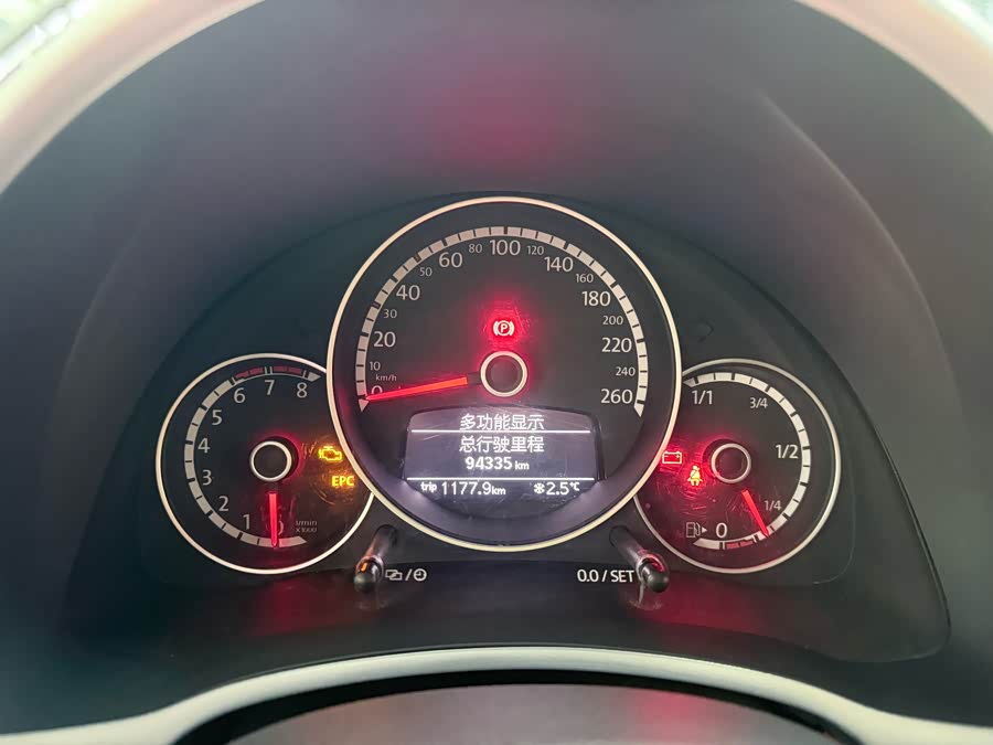 Volkswagen Beetle 2015 изображение автомобиля #18