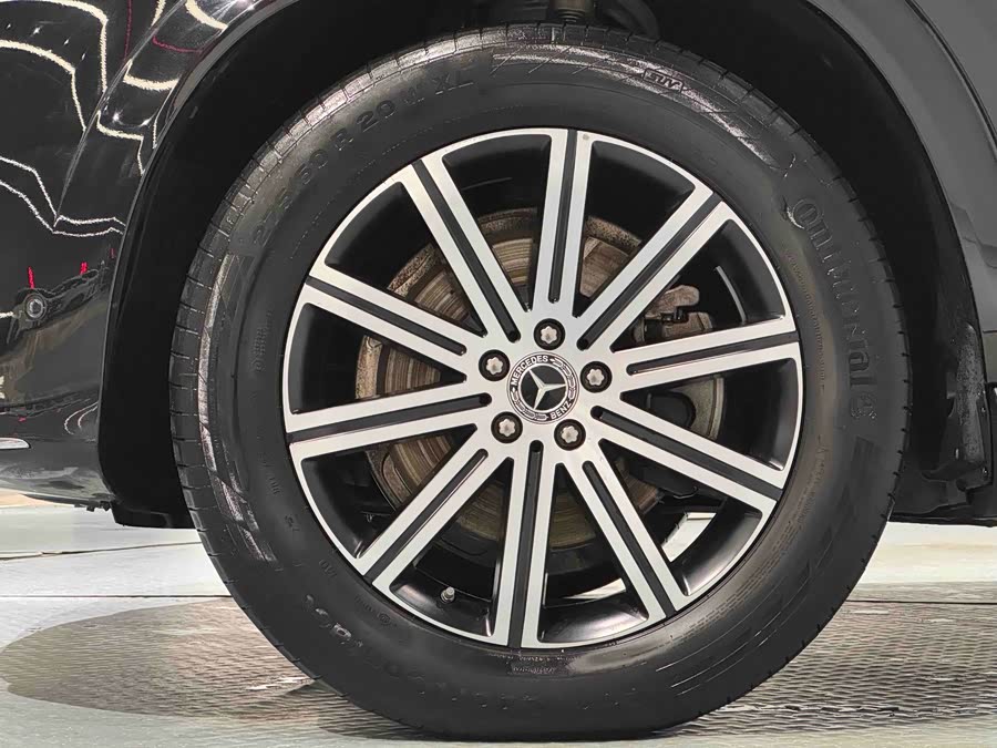 Mercedes-Benz GLE Class 2023 #18 Mercedes-Benz GLE Class 2023 car image #18