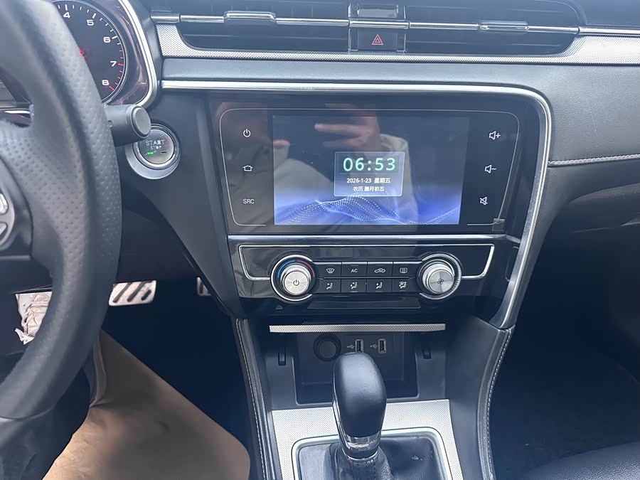 MG 6 2017 car image #18