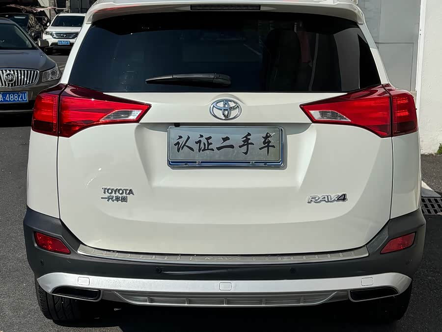 Toyota RAV4 2015 car image #18