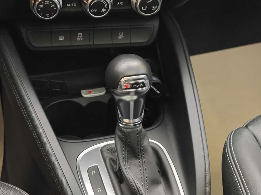 Audi A1 2013 car image #18