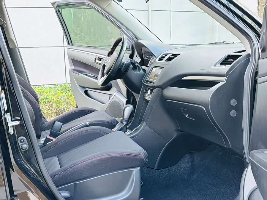 铃木 速翼特 2015 汽车图片 #18