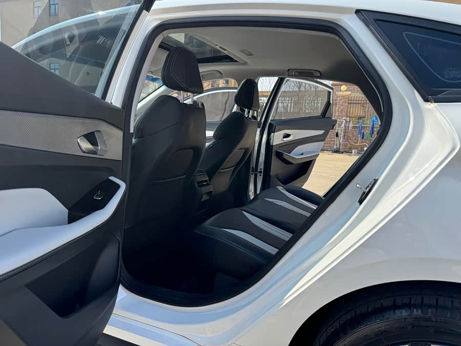 GEELY Binray 2025 #18 GEELY Binray 2025 immagine di auto #18