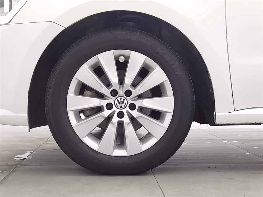Volkswagen Lavida 2014 car image #18