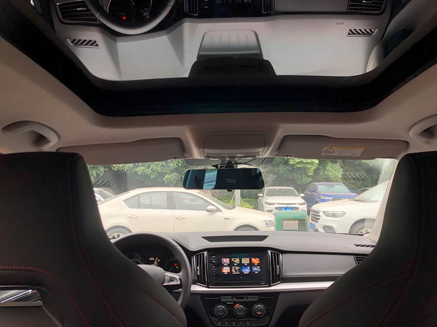 Skoda Kamiq 2020 صورة سيارة #18