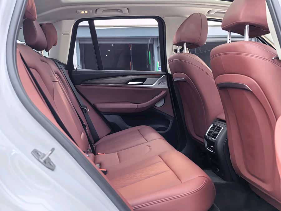 BMW X3 2023 immagine di auto #18