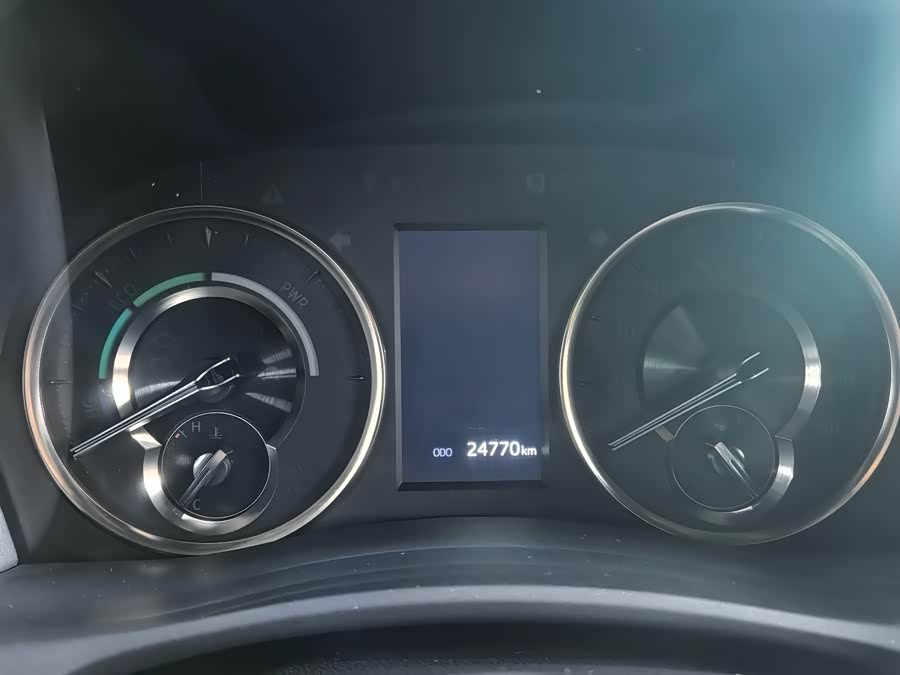 Toyota Alphard 2022 car image #18