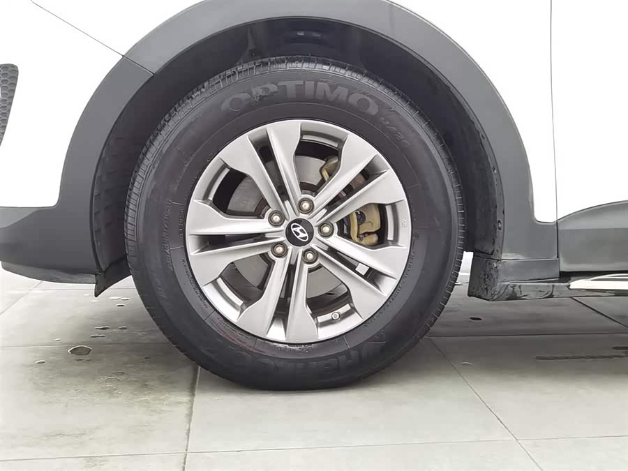 Hyundai Santa Fe 2016 car image #18