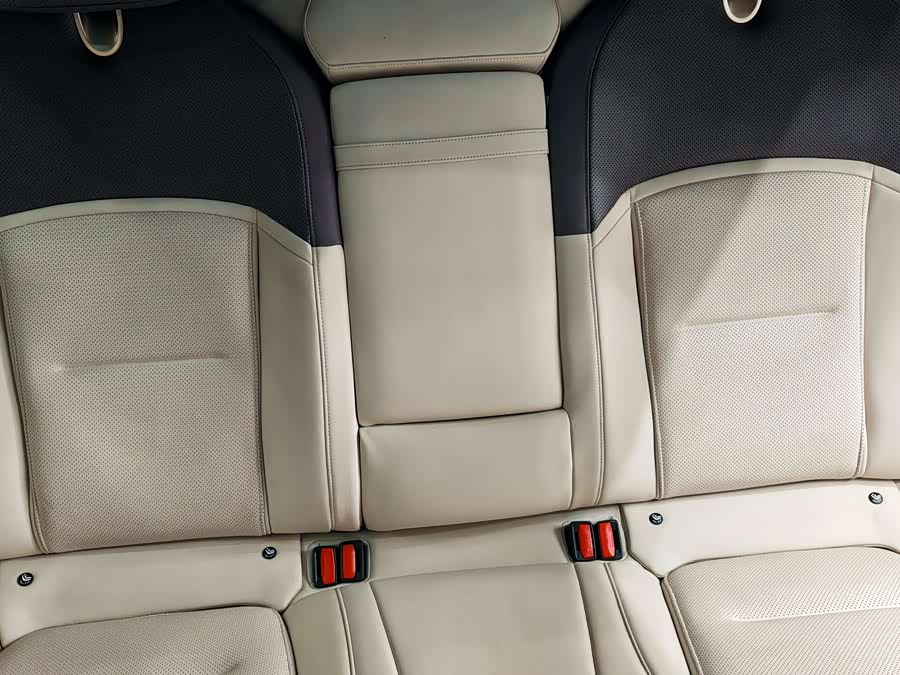 Avatr 12 2023 car image #18